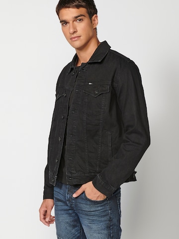 KOROSHI Between-Season Jacket in Black