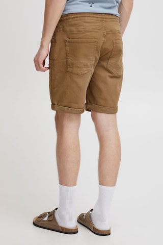 BLEND Regular Jeansshorts in Braun