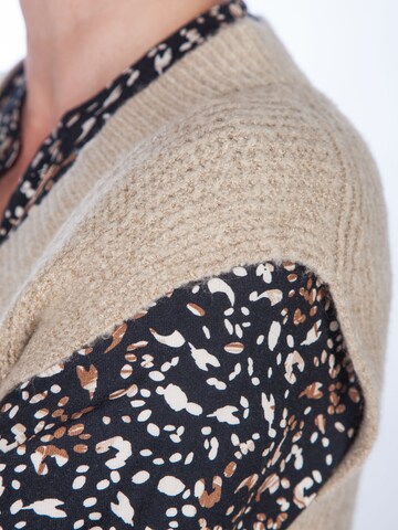 Heimatliebe Sweater in Beige