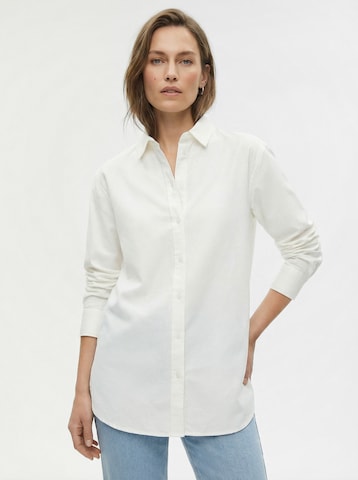 Everly Μπλούζα σε λευκό: μπροστά