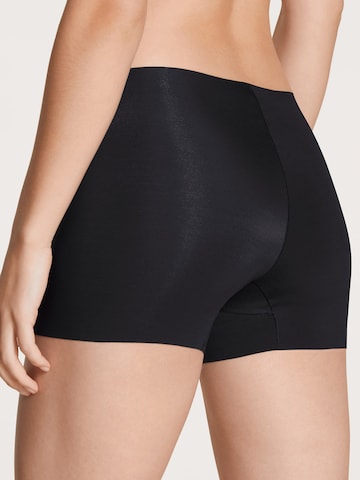 CALIDA Skinny Shorts in Schwarz