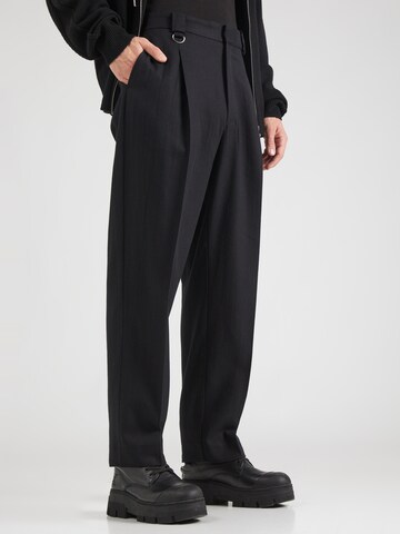 Won Hundred Loose fit Pleat-front trousers in Black: front