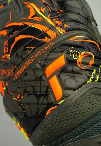 REUSCH Sporthandschoenen 'Attrakt Grip Finger Support' in Zwart