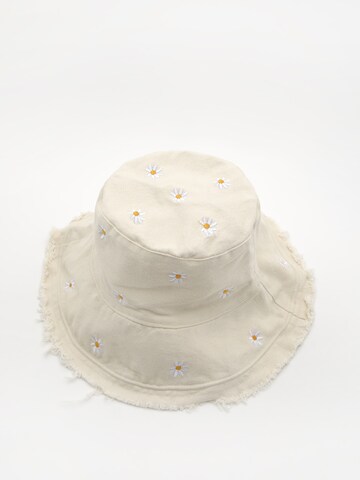 Pull&Bear Hut in Beige