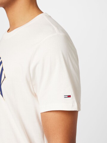 Tommy Jeans - Camiseta 'Regular Entry' en blanco