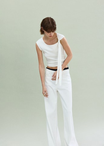 Top in maglia 'COQUETTE' di MANGO in bianco