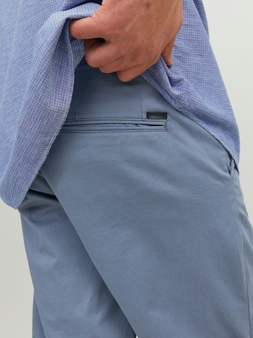Jack & Jones Plus Regular Chino trousers in Grey