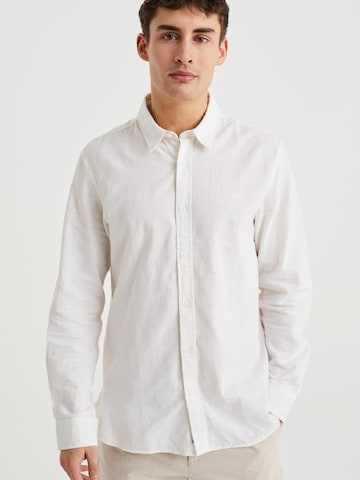 WE Fashion Slim fit Button Up Shirt in White: front