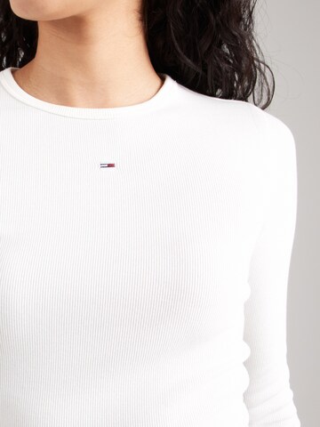 Maglietta 'ESSENTIAL' di Tommy Jeans in bianco