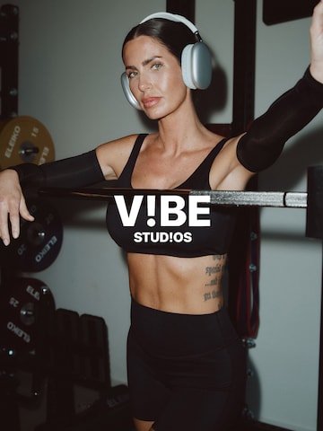 balts V!BE STUD!OS Sportiska jaka