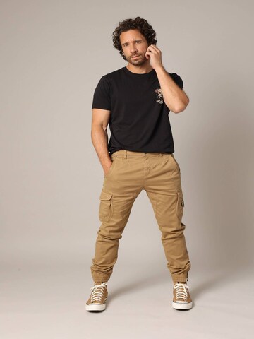 Pantalon cargo 'GARDEN' Deeluxe en marron