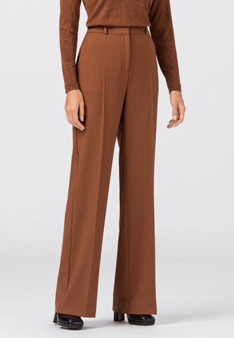 HALLHUBER Pleated Pants in Brown: front
