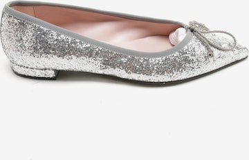 PRETTY BALLERINAS Flats & Loafers in 39 in Silver: front