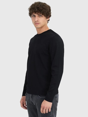 Ramsey Knit Cardigan in Black