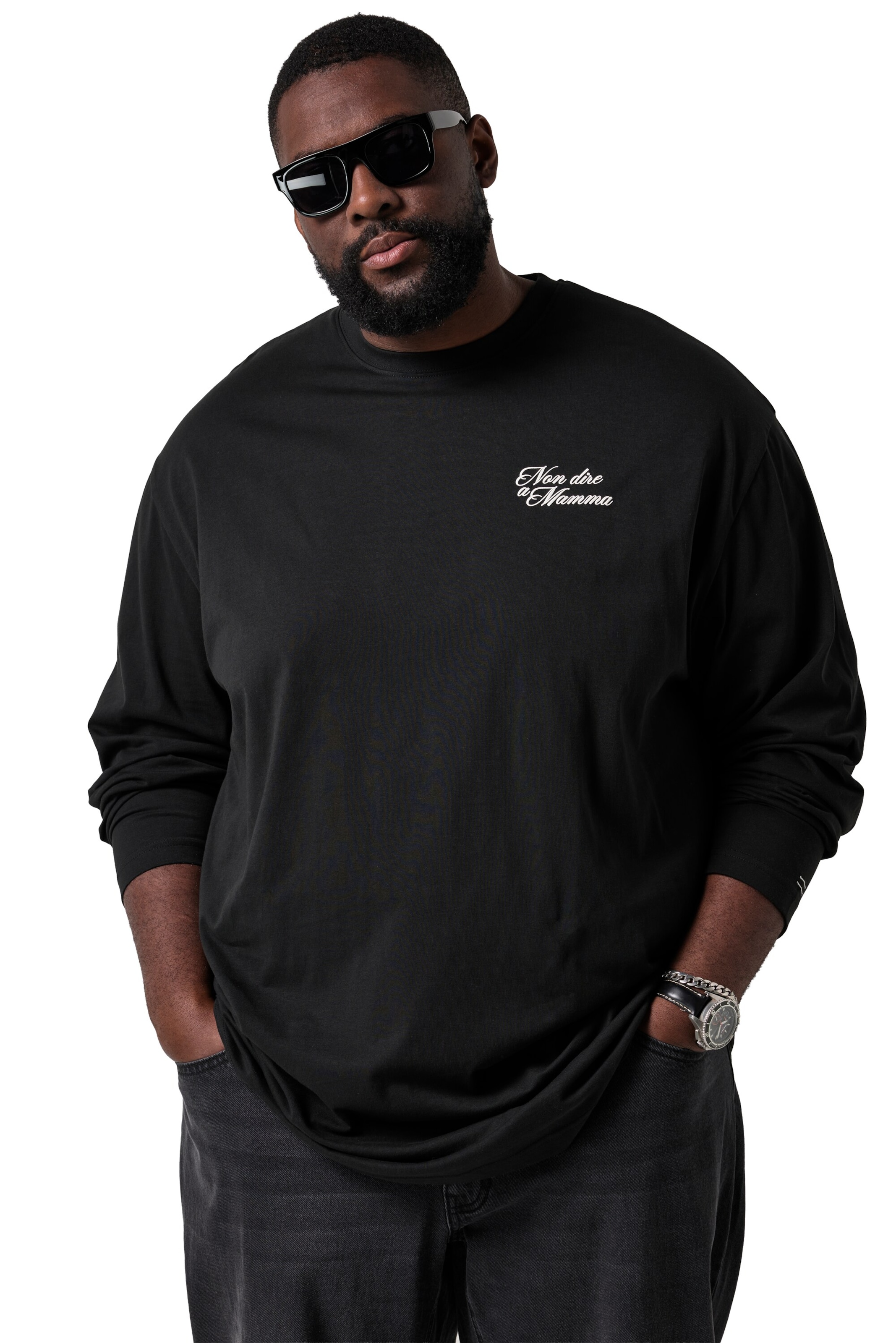 STHUGE T-Shirt in Schwarz: Vorderseite