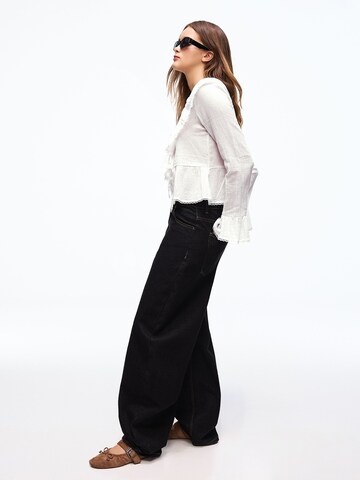 Camicia da donna di Bershka in bianco