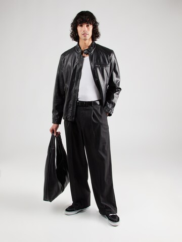 GUESS Between-Season Jacket in Black
