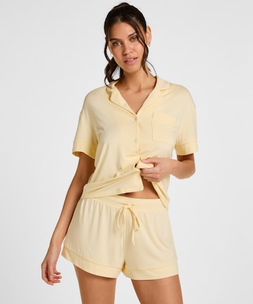 Hunkemöller Slaapshirt in Geel: voorkant