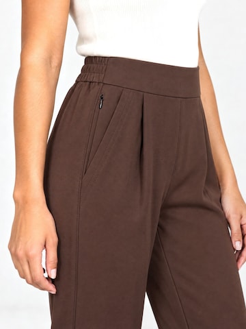 Pantaloni 'Jogginghose' di Tommy Life in marrone