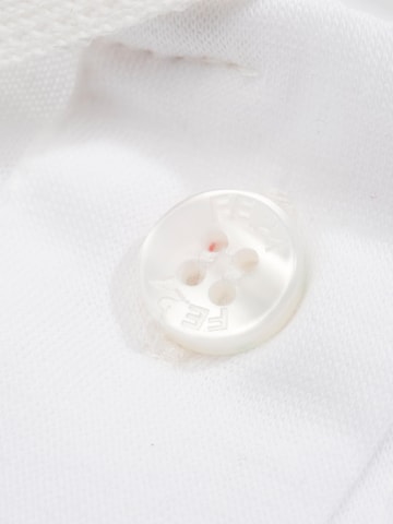 T-shirt 'CORTA' FEMSSY en blanc