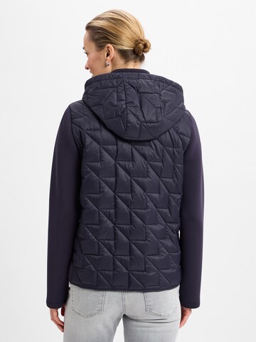 Marie Lund Between-season jacket in Blue