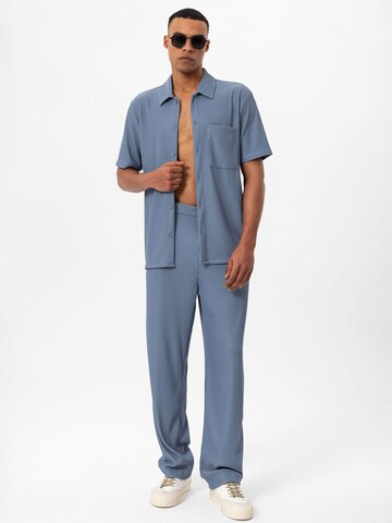 Antioch Regular fit Button Up Shirt in Blue