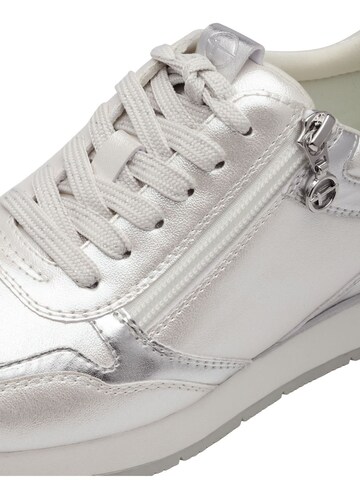 Baskets basses Tamaris en argent