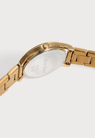Calvin Klein - Reloj analógico 'SCULPTED ESSENTIALS' en oro: atrás