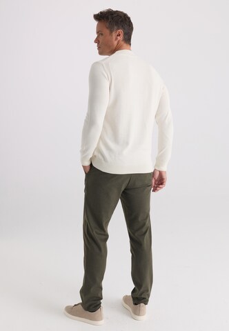 Pullover di Felix Hardy in bianco