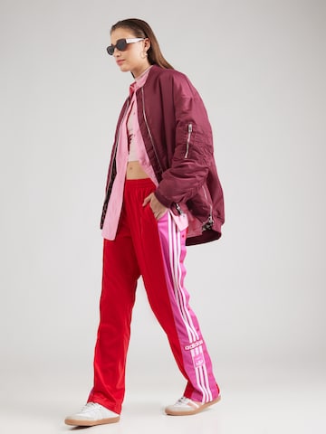 ADIDAS ORIGINALS Свободный крой Штаны 'ADIBREAK' в Красный