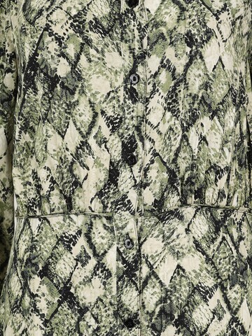 Rochie tip bluză 'VMCINDY JEAN' de la Vero Moda Tall pe verde