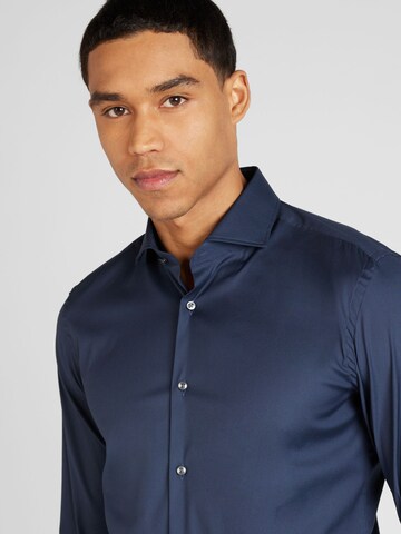 Coupe slim Chemise business 'P-HANK' BOSS en bleu