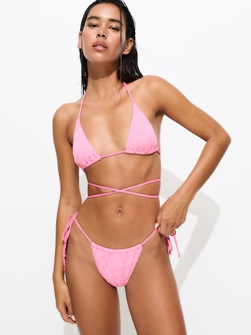 Pull&Bear Triangel Bikinitop in Roze