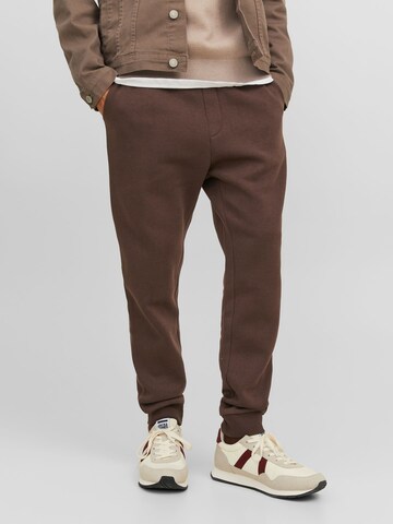 JACK & JONES Tapered Trousers 'Gordon Bradley' in Brown: front