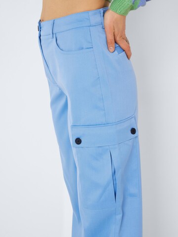 Wide Leg Pantalon cargo 'Drewie' Noisy may en bleu