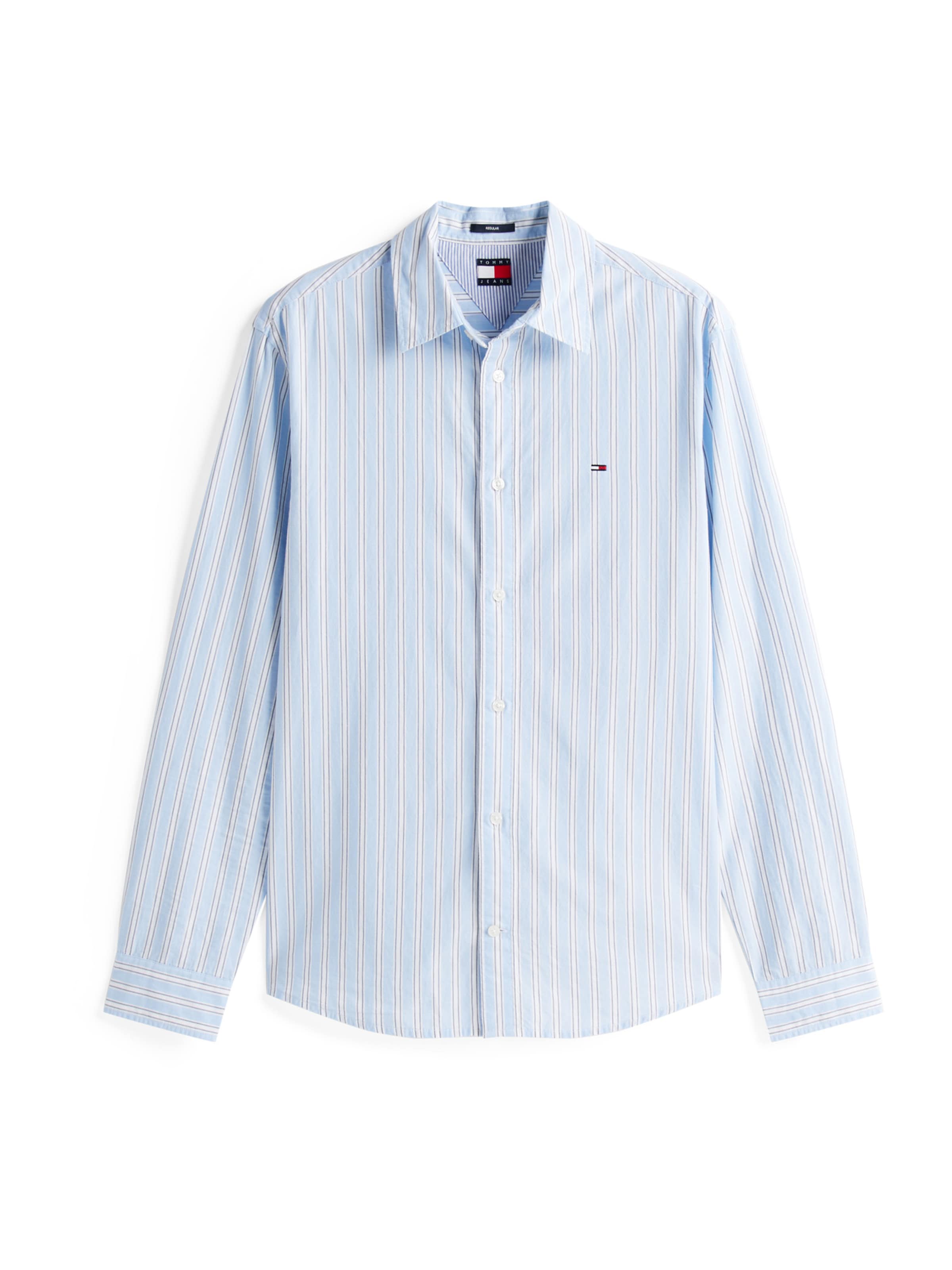 Tommy Jeans Regular fit Button Up Shirt in Blue: front
