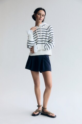 Pullover di Pull&Bear in bianco