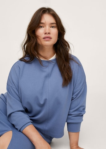 MANGO Sweatshirt 'Amelie' in Blauw