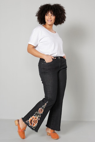 Angel of Style Flared Jeans in Zwart