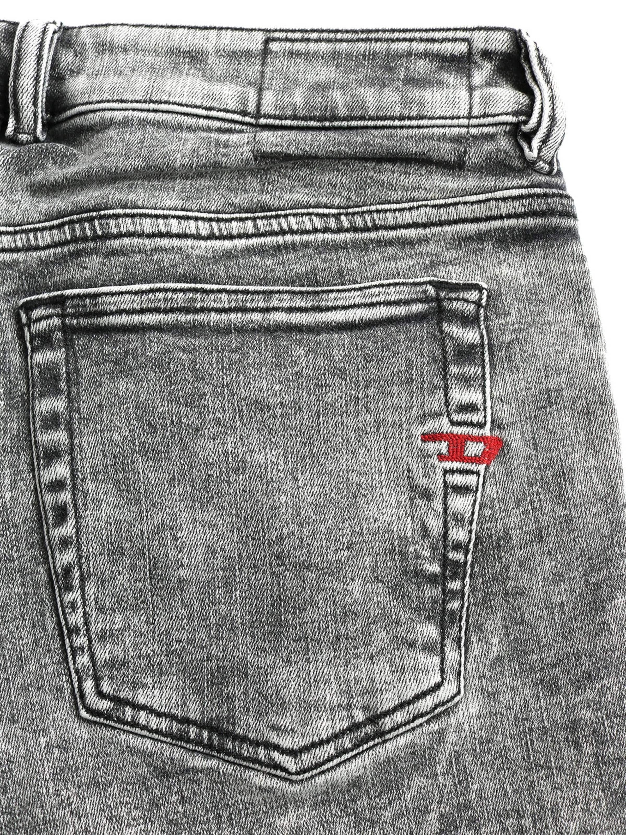 DIESEL Skinny Jeans '1979 Sleenker 09D89' i grå