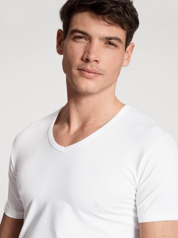 Maillot de corps 'Natural Benefit' CALIDA en blanc
