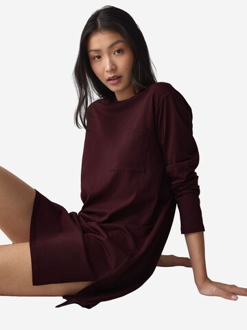 Chemise de nuit ' Red Label Nightdresses Good ' TRIUMPH en rouge