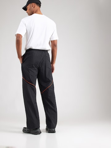 Jordan Широка кройка Панталон 'BRK DRAFT' в черно: отзад