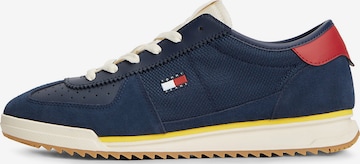 Tommy Jeans Platform trainers in Blue: front