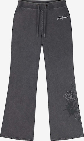 Ed Hardy Bootcut Housut värissä musta: etupuoli
