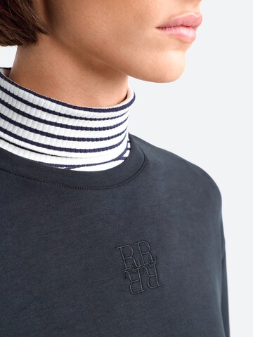 Rich & Royal Sweatshirt i svart