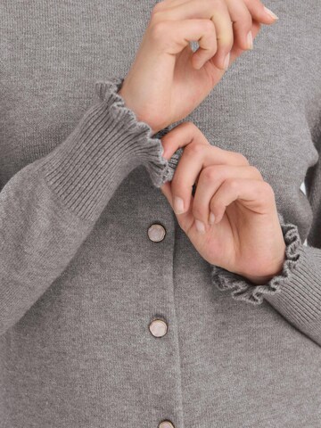 Oxmo - Casaco de malha ' OXBMMNERA CARDIGAN ' em cinzento