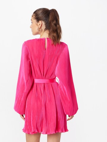In The Style Koktejlové šaty 'LORNA' – pink
