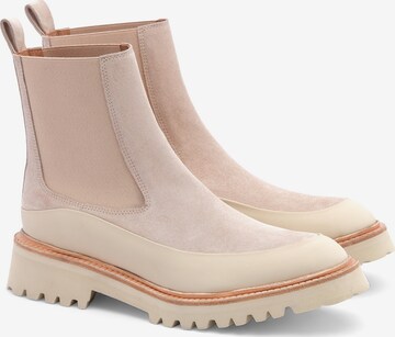 LOTTUSSE Chelsea boots in Beige