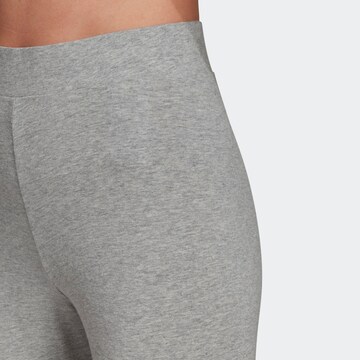 Skinny Pantalon de sport ADIDAS ORIGINALS en gris